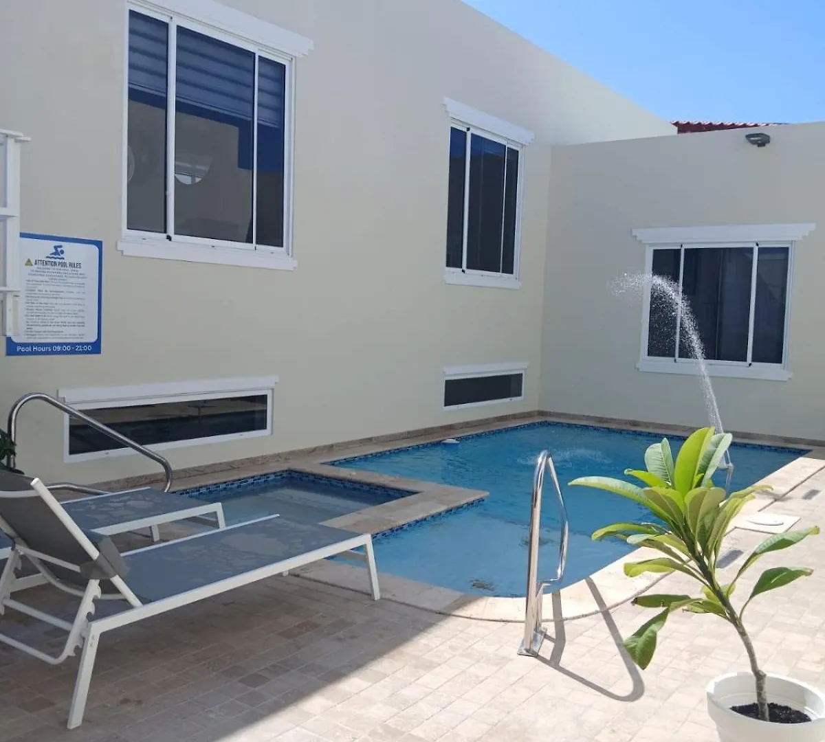 Inti Relax Garden Suite اورانجستاد